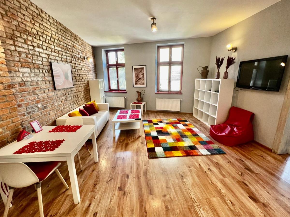 Red&Yellow Apartments Centrum Olsztyn  Extérieur photo